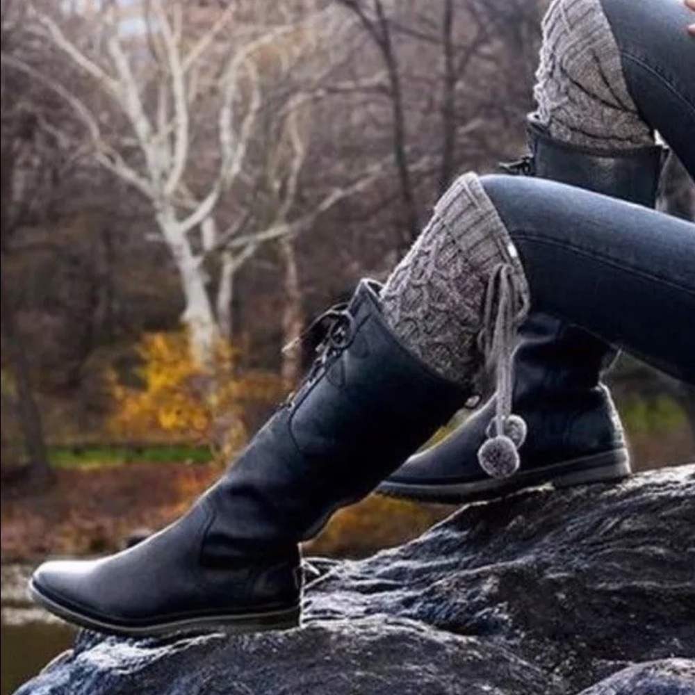 UGG Elsa Leather Boots - Picture 9 of 10